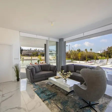 Βίλα You And Your Family Will Love This 5 Star Villa, 1538 Πρωταράς