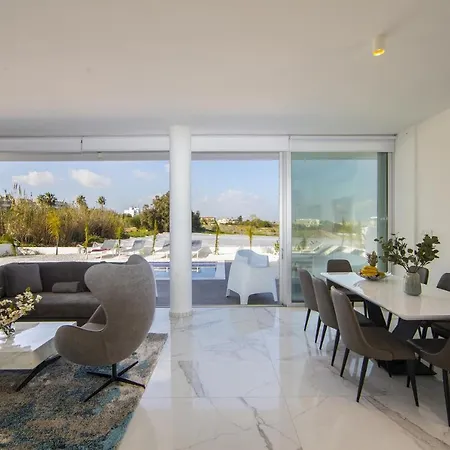 You And Your Family Will Love This 5 Star Villa, 1538 Villa