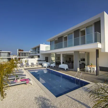 You And Your Family Will Love This 5 Star Villa, 1538 Βίλα *